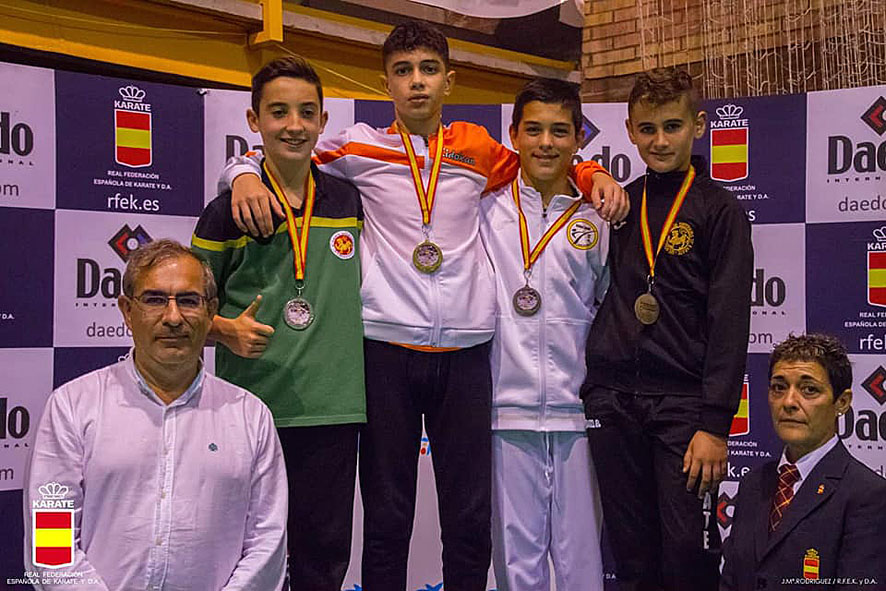 Oro para el karateca torrijeño Rubén Molina 