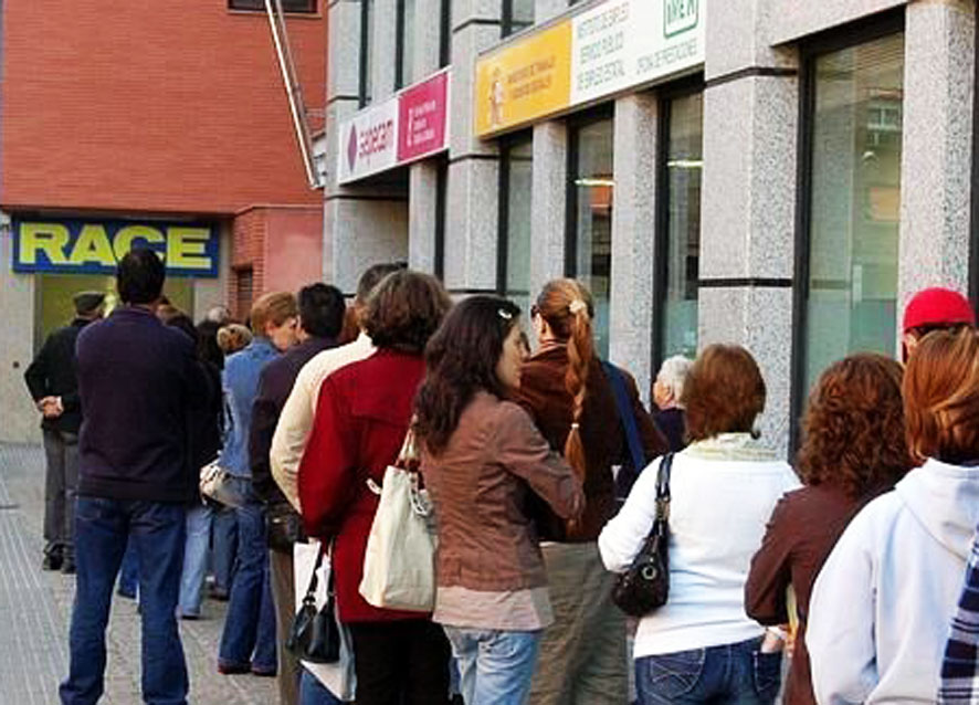 Cola del paro en Talavera