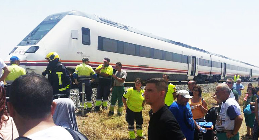 La primera edil García Élez se reúne con representantes de Renfe 