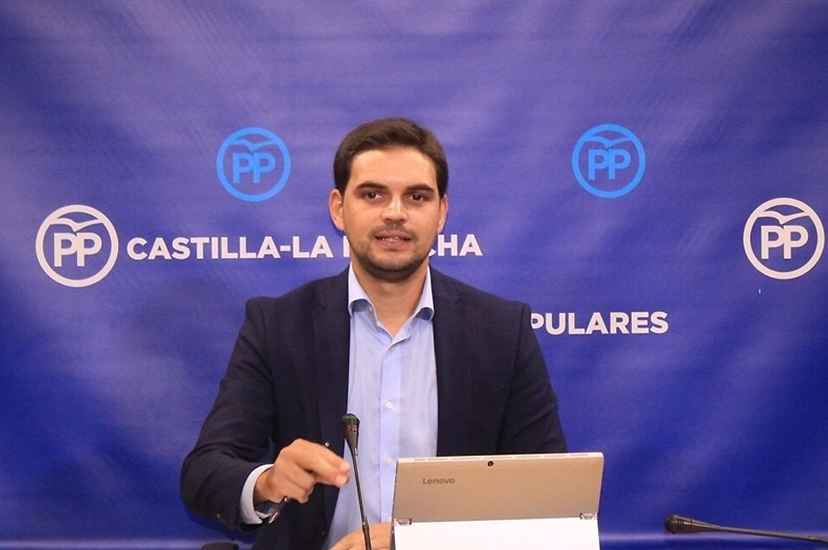 Los jóvenes emigran por falta de oportunidades en nuestra tierra Editorial