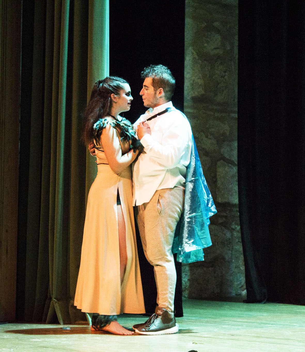 El certamen de teatro comenzó con gran éxito en el torrijeño auditorio Pedro l Editorial
