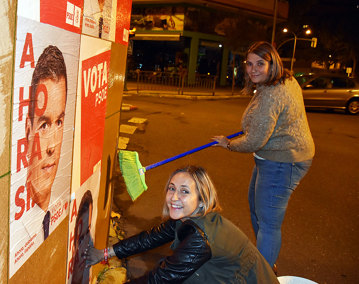 El PSOE de Talavera inicia la campaña electoral tras la pegada de carteles oficial 