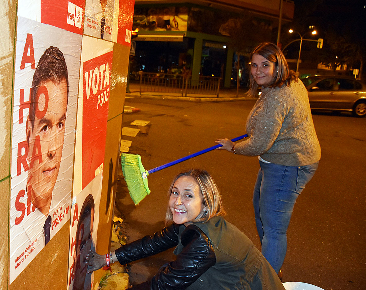 El PSOE de Talavera inicia la campaña electoral tras la pegada de carteles oficial Editorial