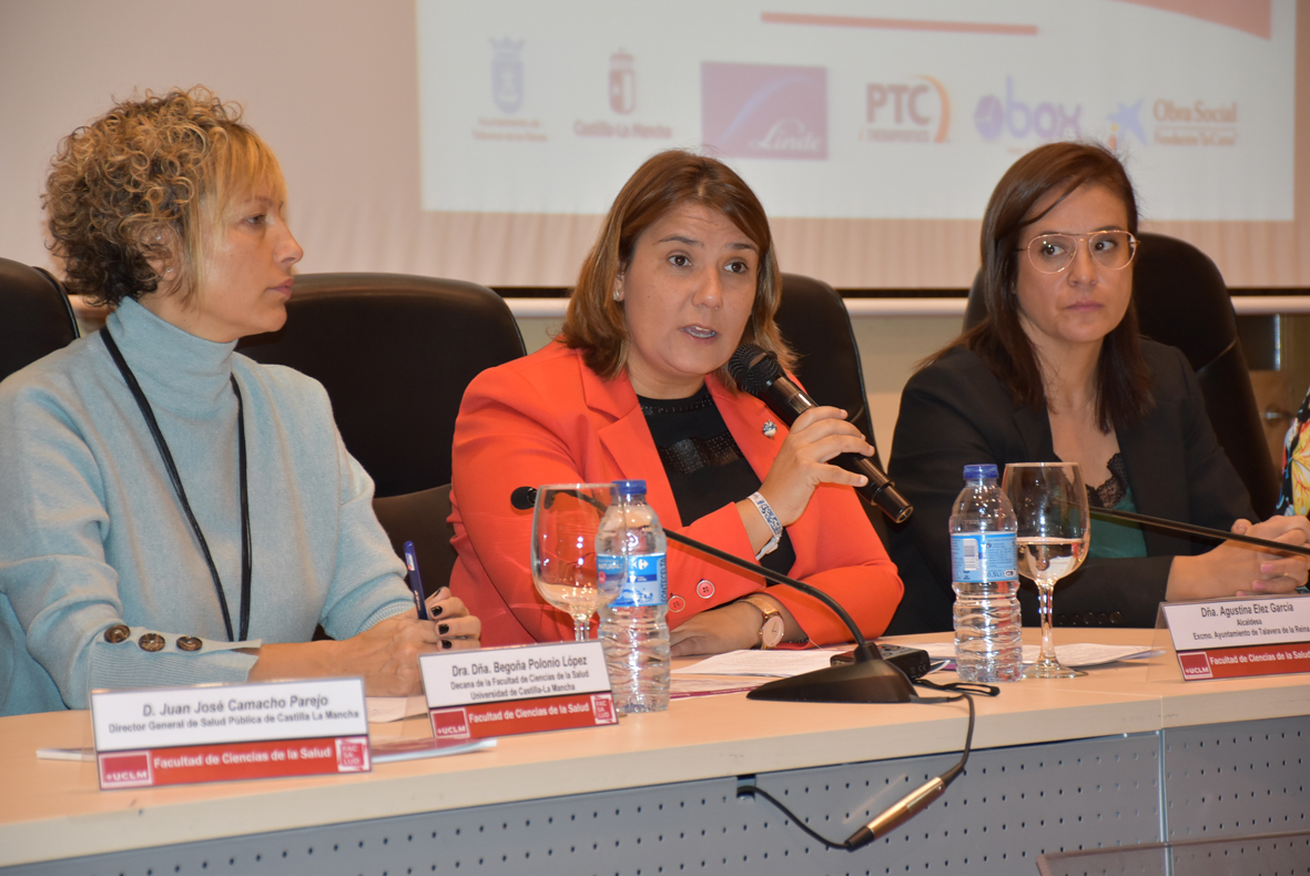 La alcaldesa alaba el trabajo y la unidad de las instituciones para mejorar la vida de los afectados Editorial