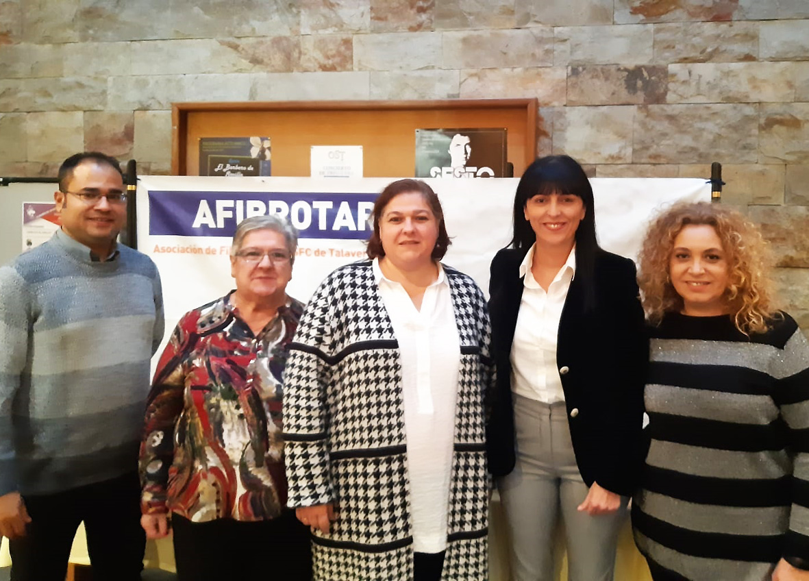 La Huella en el Teatro Victoria de Talavera a favor de la Fibromialgia   