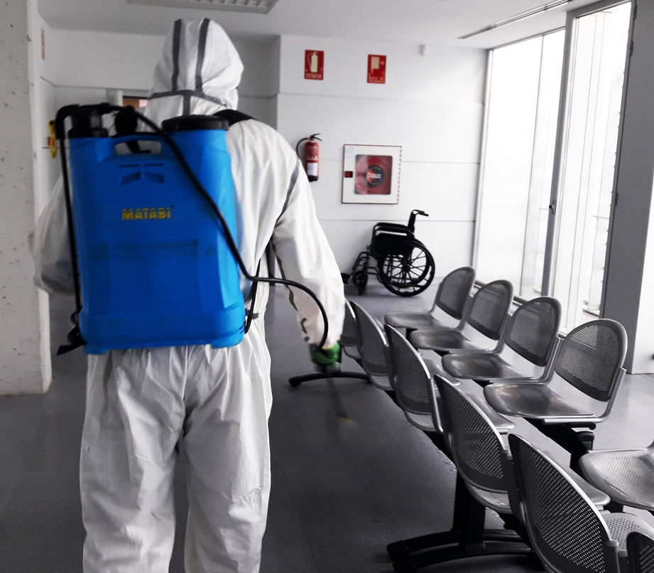 La desinfección de los centros de salud y residencias se enmarcan en la segunda fase en Talavera Editorial