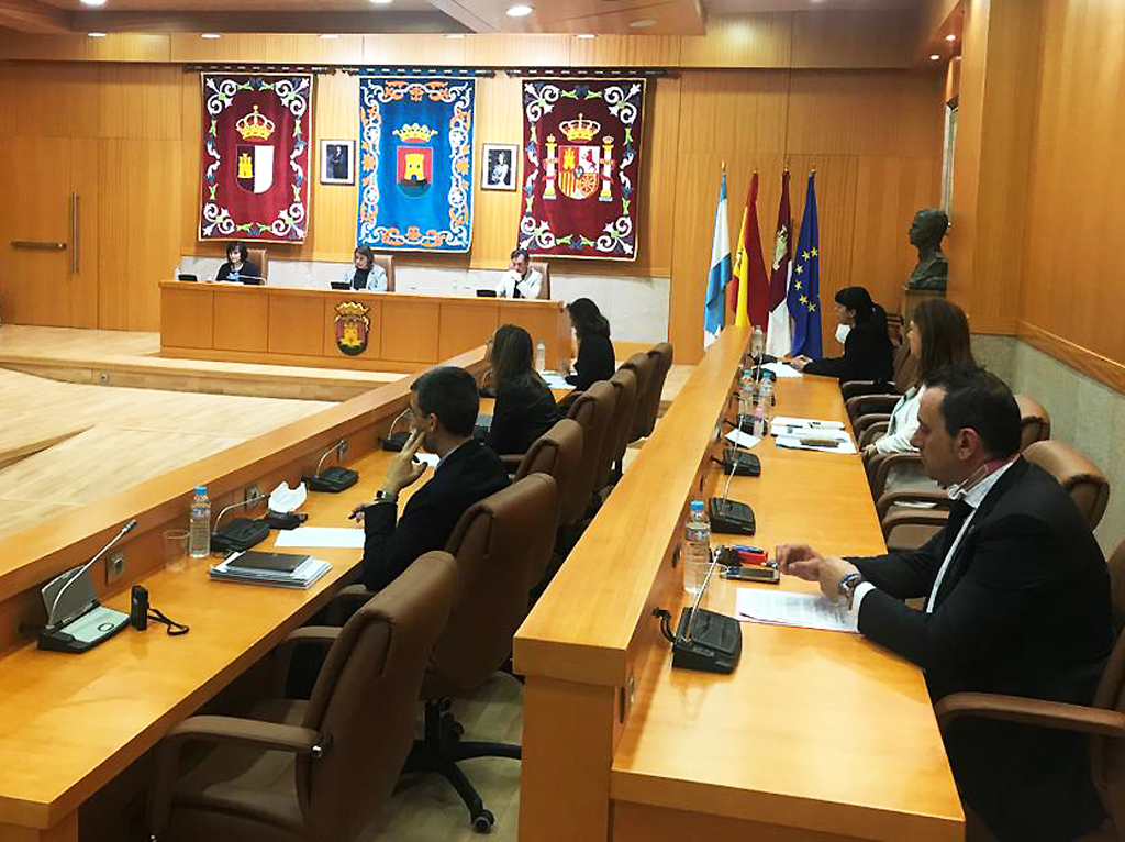 En pleno extraordinario se ha agradecido a la sociedad talaverana en su conjunto por la contribución para contener la pandemia Editorial