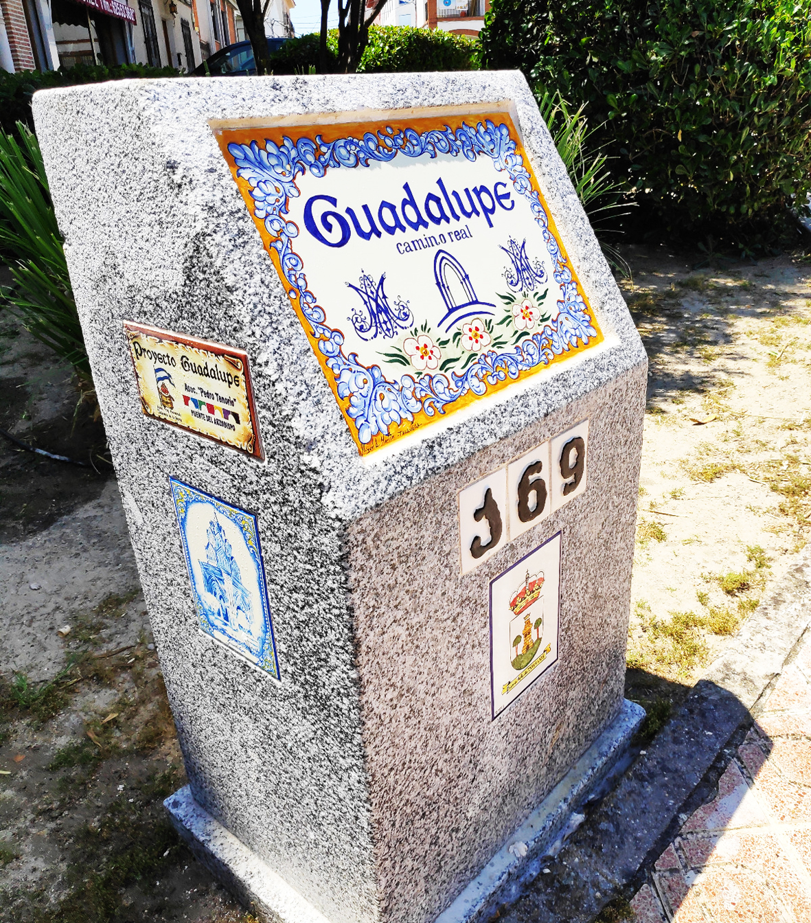 Con el año jubileo en Torrijos se ponen las nuevas señalizaciones hacia Guadalupe Editorial