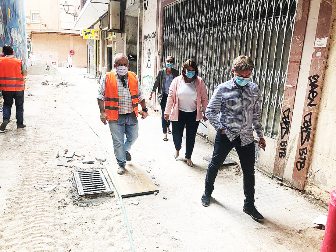 El consistorio talaverano sigue adecentando los distintos rincones de la ciudad de la cerámica  