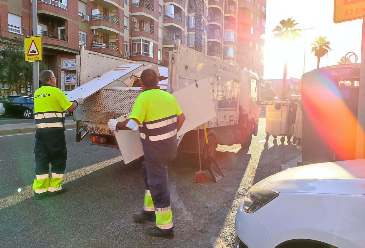 La administración talaverana optimiza el servicio de recogida y enceres